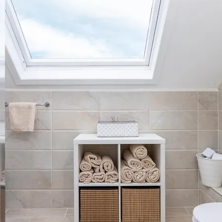 Gasthuis Into The Burren Murroogh