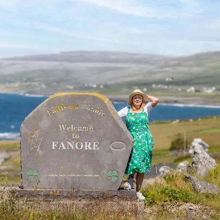 Gasthuis Into The Burren