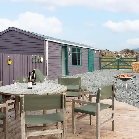 Gasthuis Into The Burren